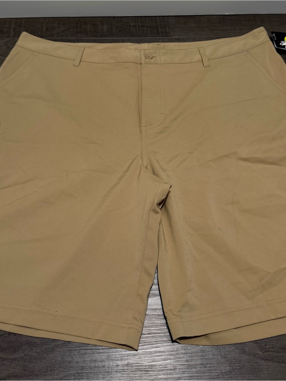 Champion NWT Duo Dry And Stretch Size 40W Khaki Shorts